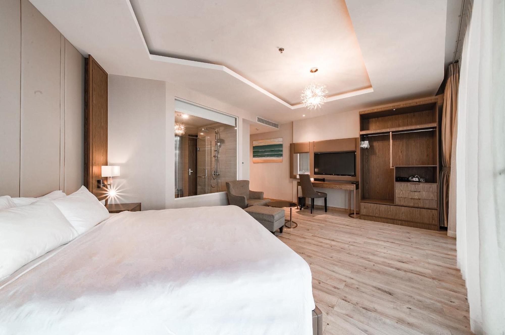 Coastal Panorama Oceanfront Suites Nha Trang Eksteriør bilde