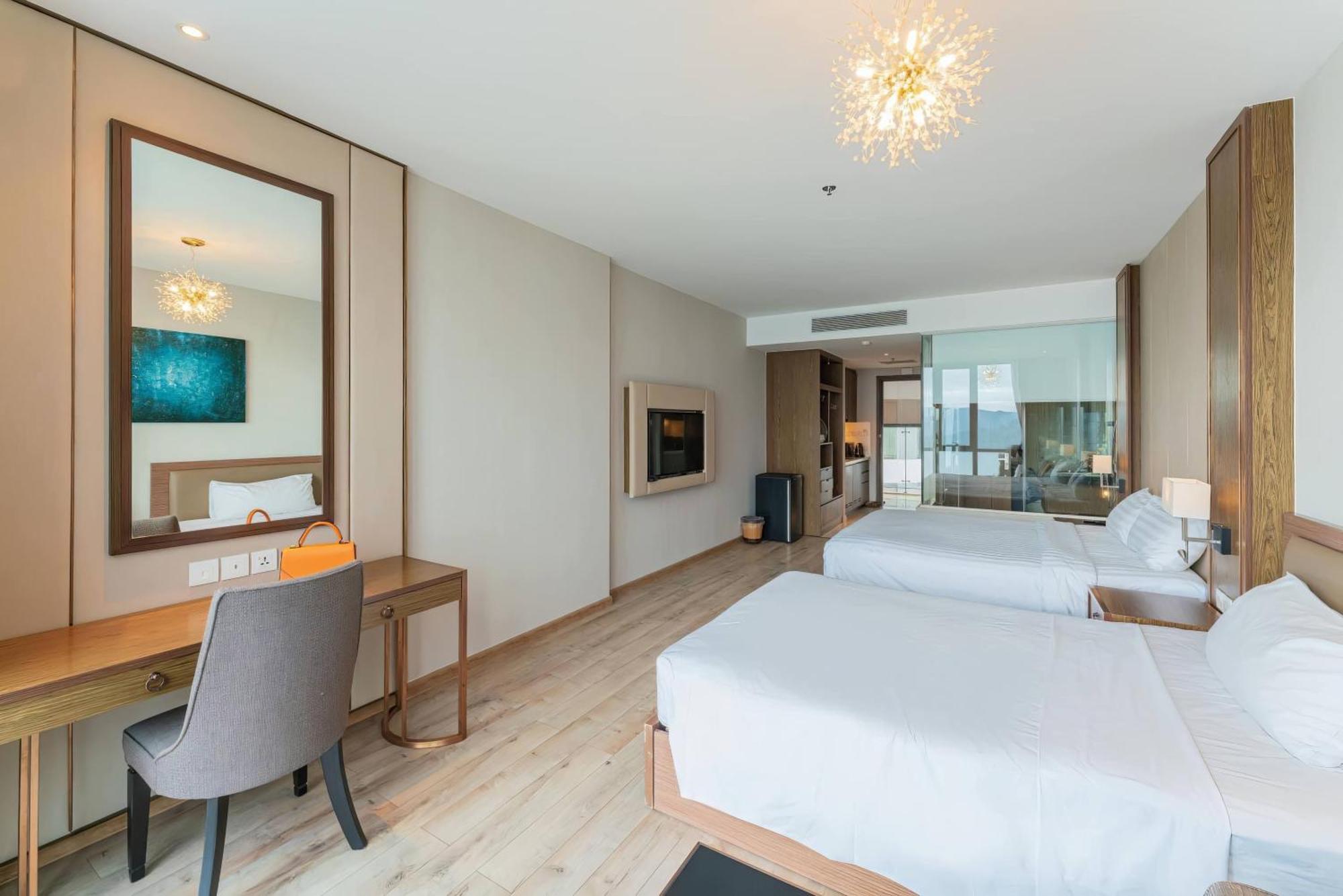 Coastal Panorama Oceanfront Suites Nha Trang Eksteriør bilde