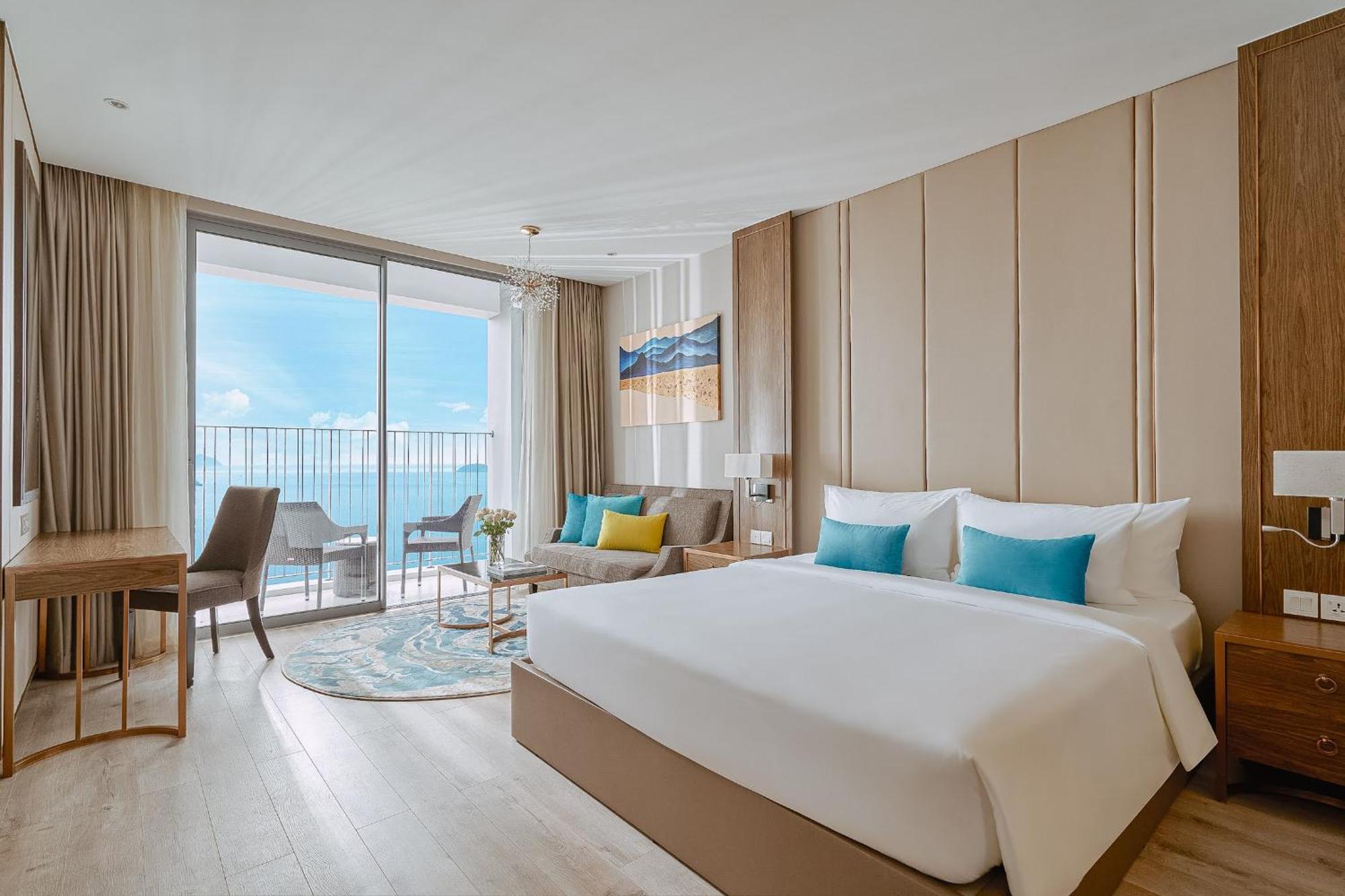 Coastal Panorama Oceanfront Suites Nha Trang Eksteriør bilde