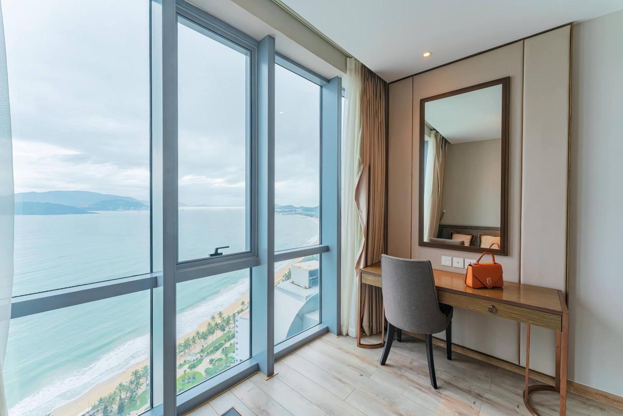 Coastal Panorama Oceanfront Suites Nha Trang Eksteriør bilde
