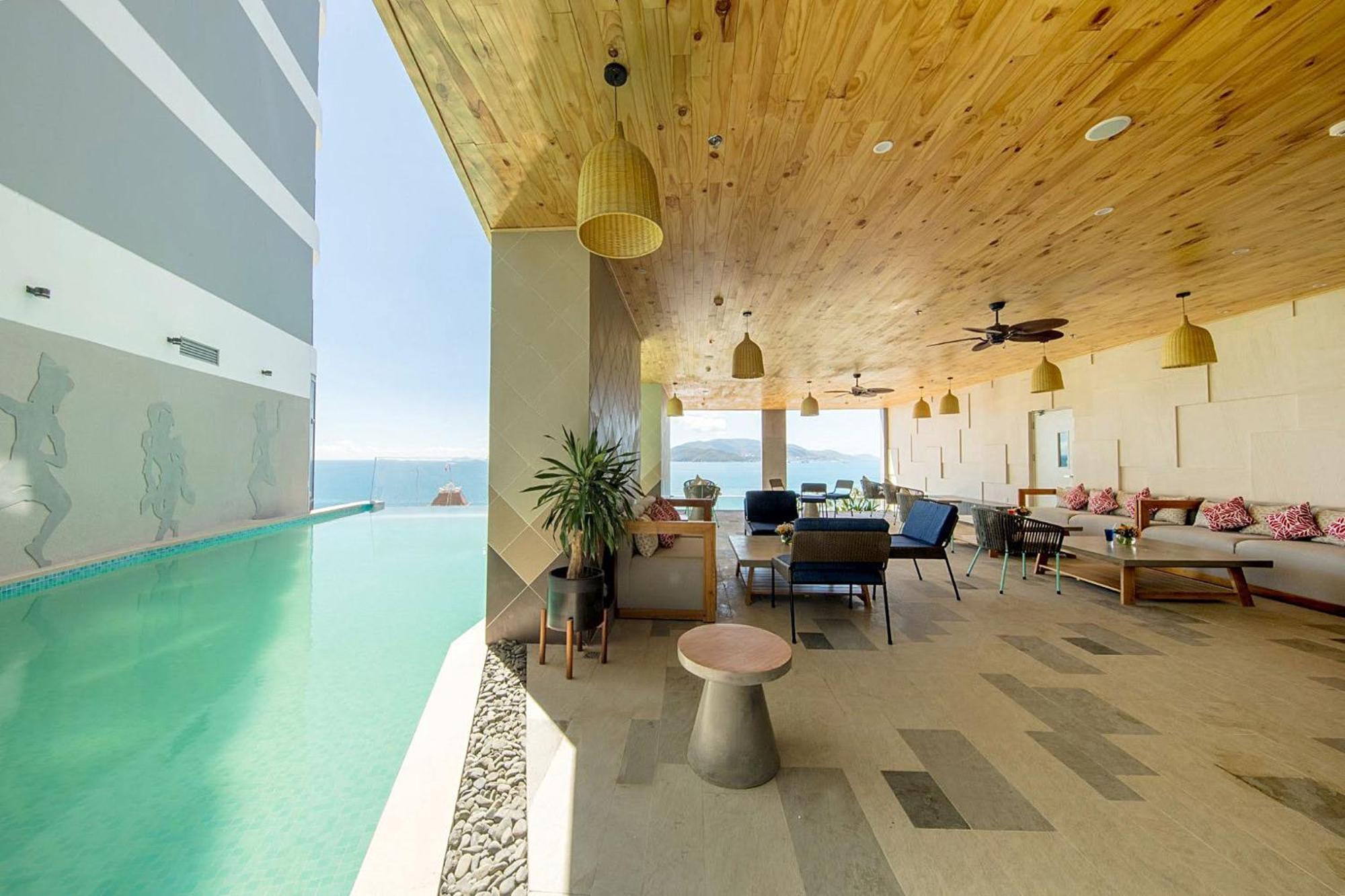 Coastal Panorama Oceanfront Suites Nha Trang Eksteriør bilde