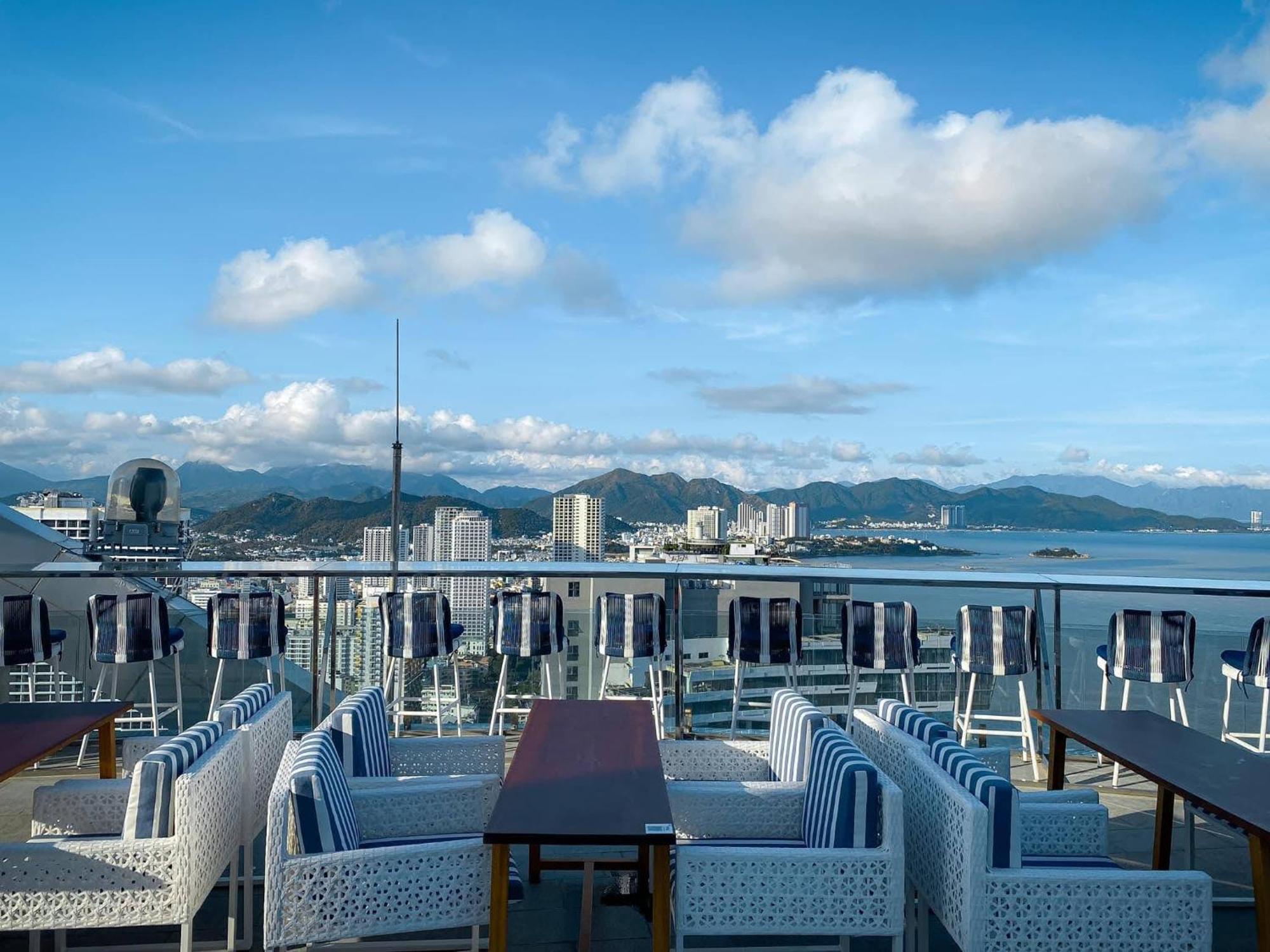 Coastal Panorama Oceanfront Suites Nha Trang Eksteriør bilde